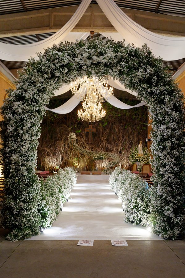 Cenografia floral de casamento criada pela FestDesign